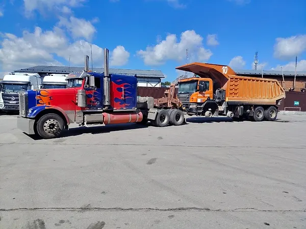 Самосвал Scania готов к перевозке